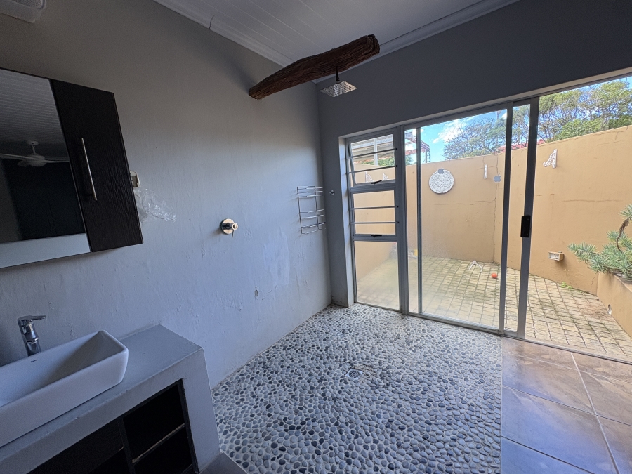 4 Bedroom Property for Sale in Gonubie Eastern Cape